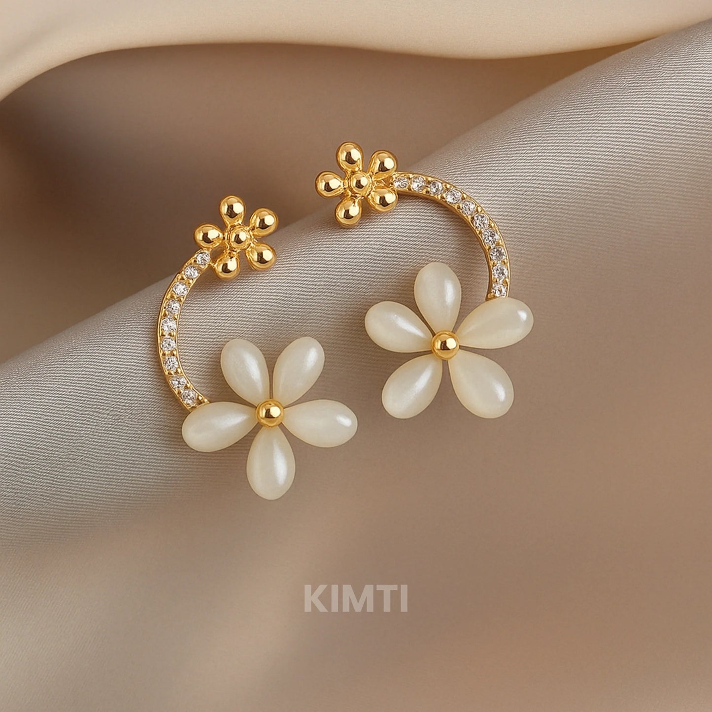 Summer Flower White Dangler Earring