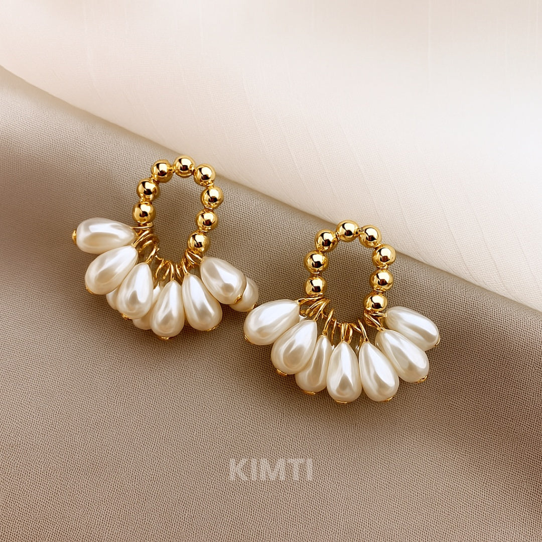 Gold Pearl Eardrop earrings