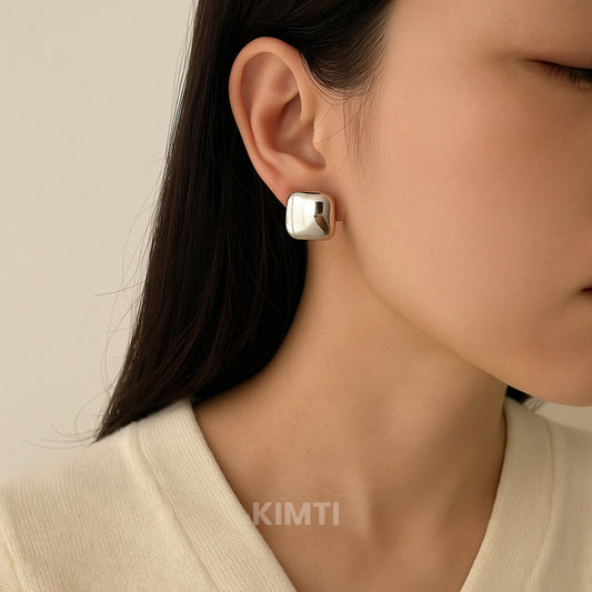 Silver Studs Earring