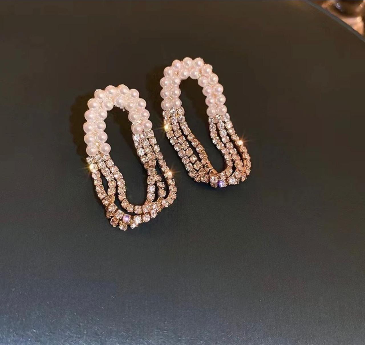 Golden Queen Charlotte — Buy Any 5 for Rs. 599