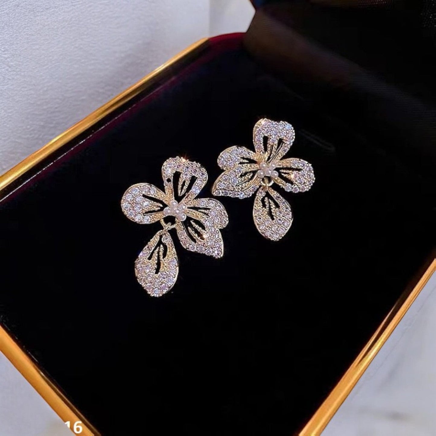 Elegant Silver Drop Earring