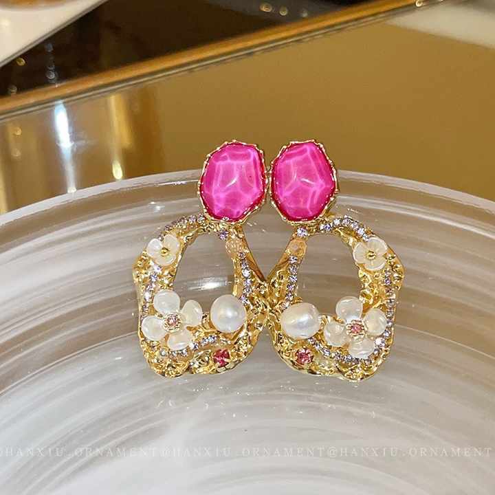 Pink Golden Flower Dangler Earring