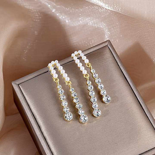 Thread Diamond Dangler Earring