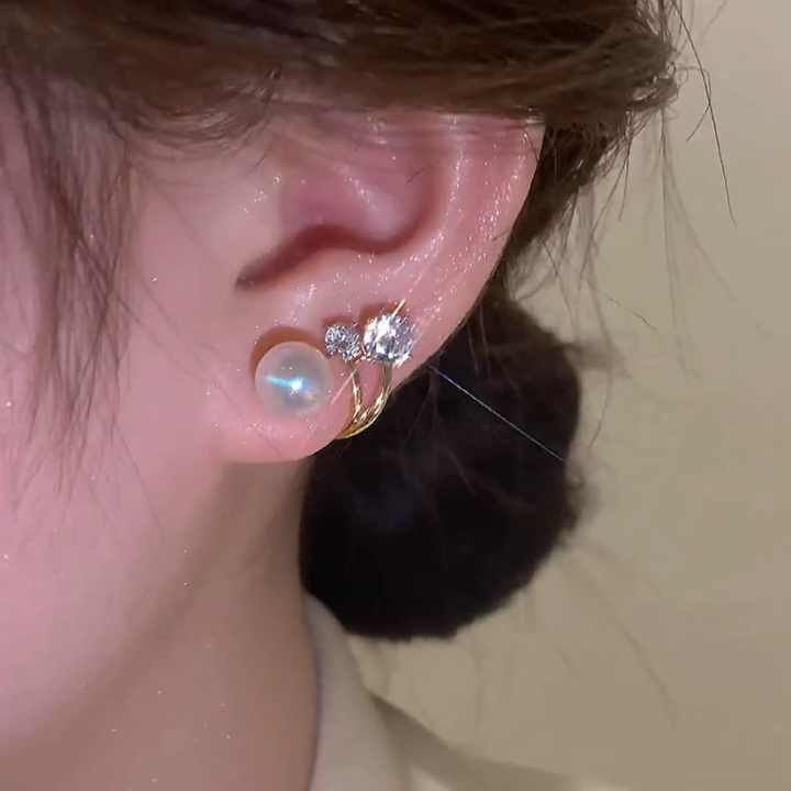 Crystal Glow Stud Earring