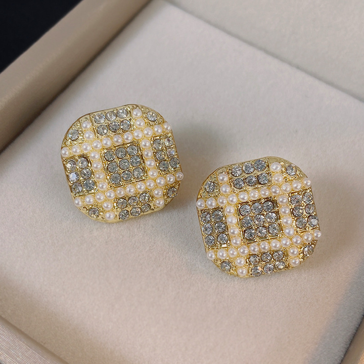 Gold Geometric Stud Earring