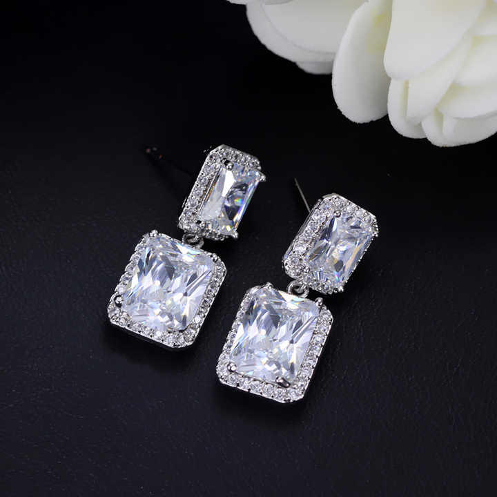 Dream Glow Dangler Earring