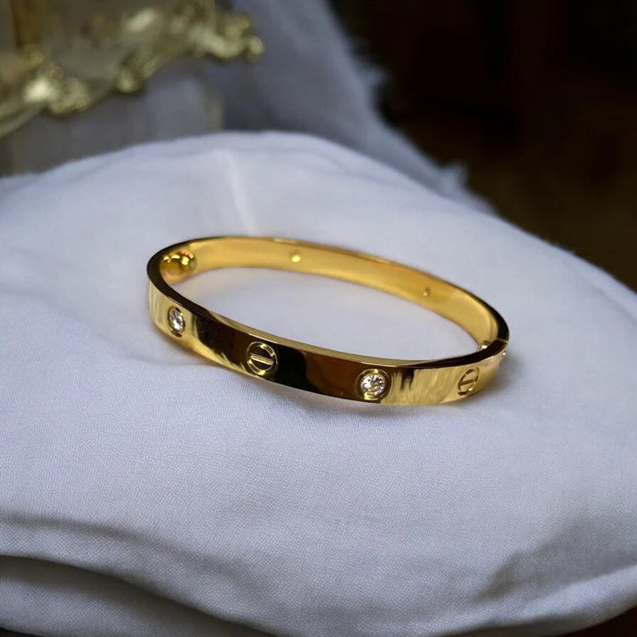 Executive Anti Tarnish Bracelet