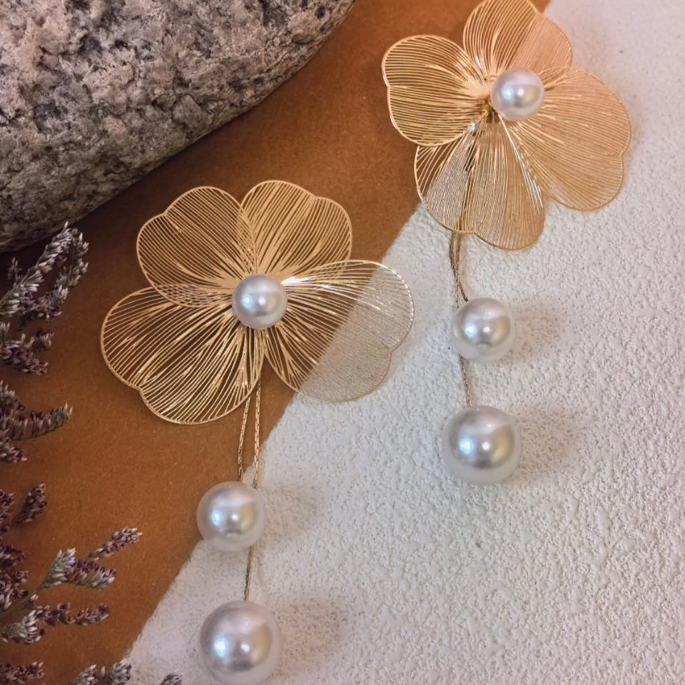 Twilight Bloom Rose Gold Earring