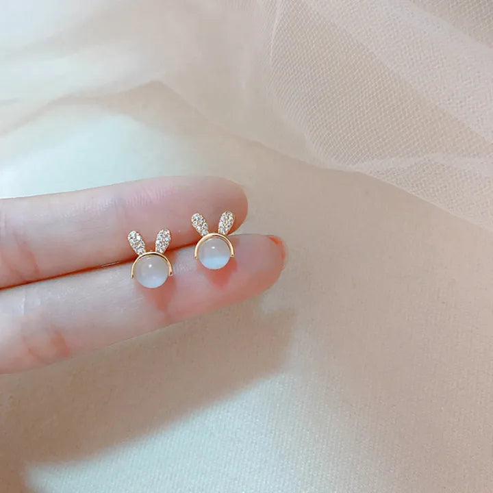 Honey Bunny Silver Stud Earring