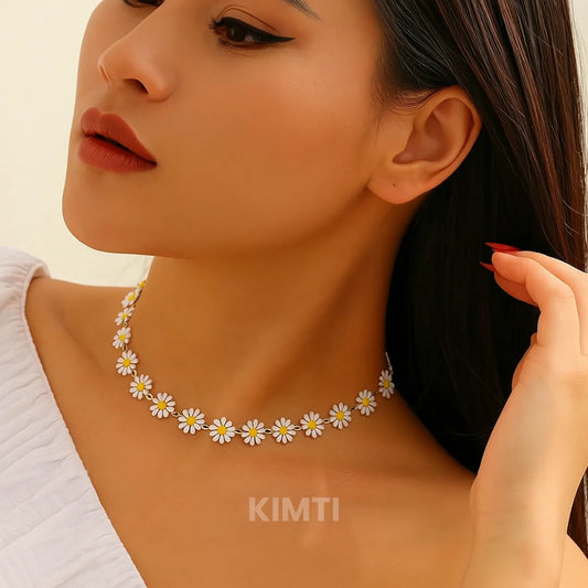 Daisy Necklace