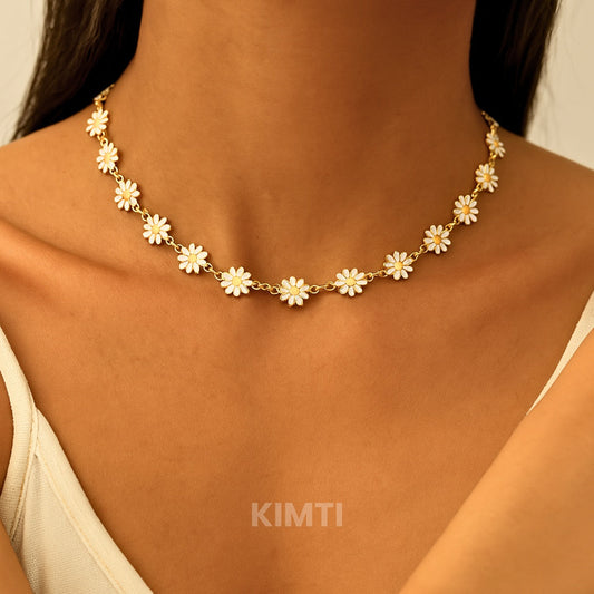 Daisy Necklace