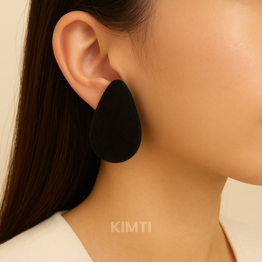 Black Teardrop Stud Earring — Buy Any 5 for Rs. 599