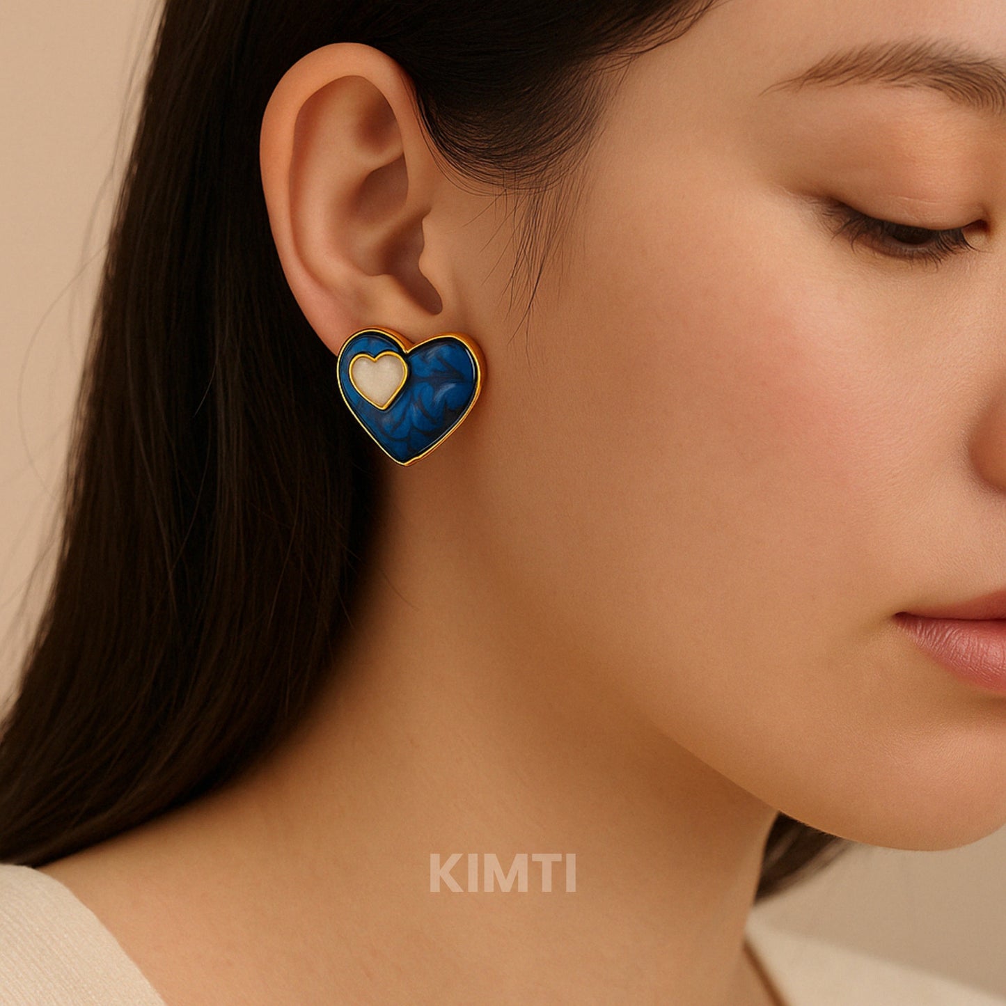 SweetHeart Sparkle Blue Stud Earring