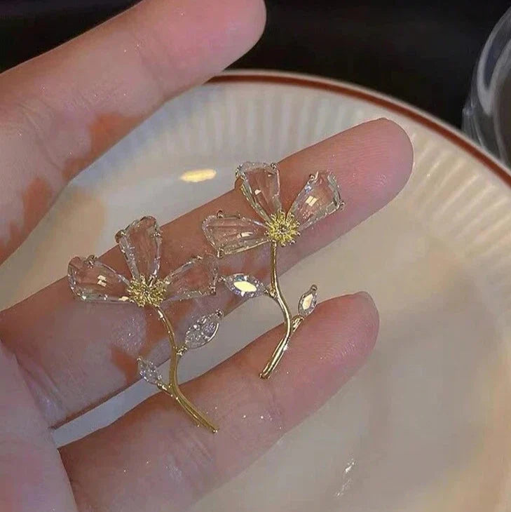 Clear Glass Flower Earring
