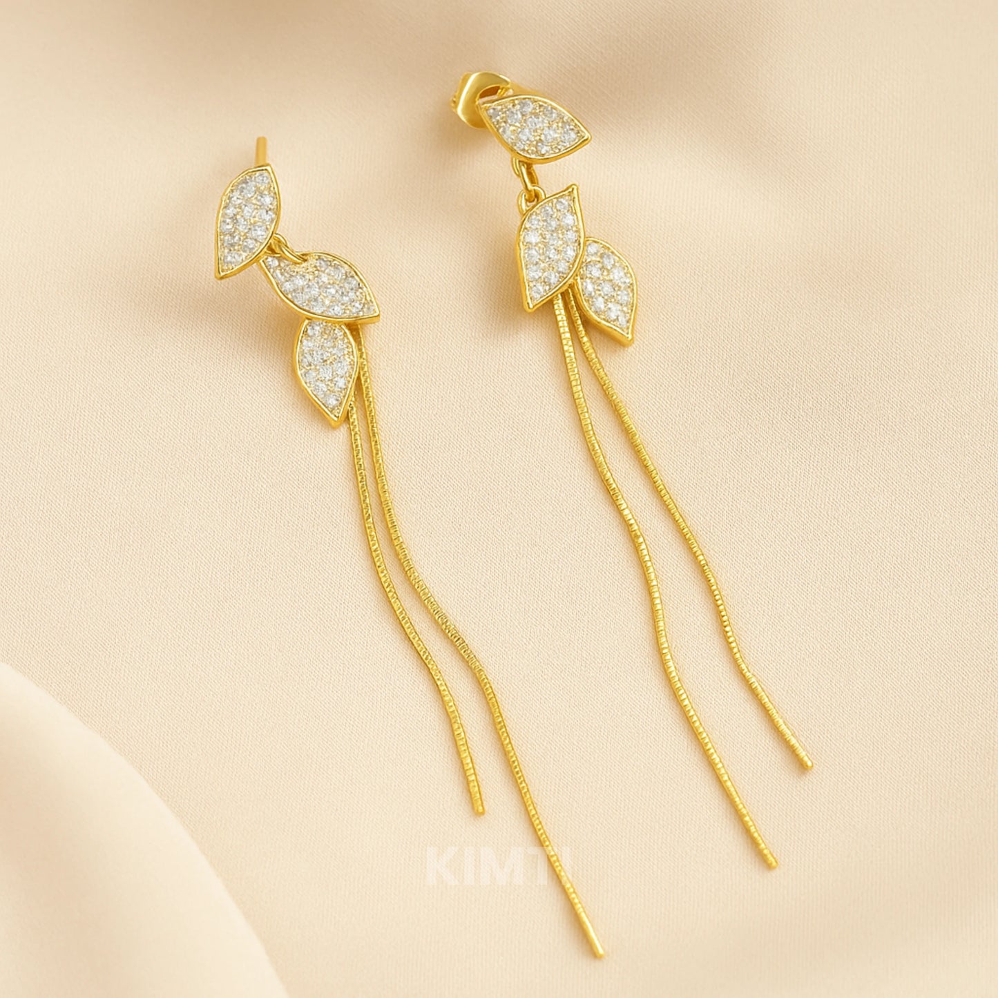 Chic Corporate Manager Dangler Earring