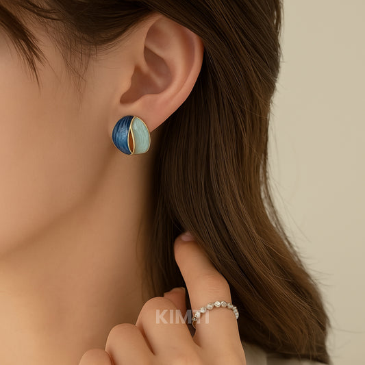 Affair to Die For Blue Stud Earring