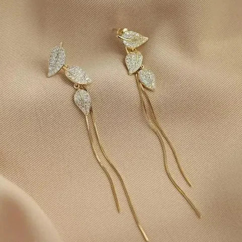 Chic Corporate Manager Dangler Earring