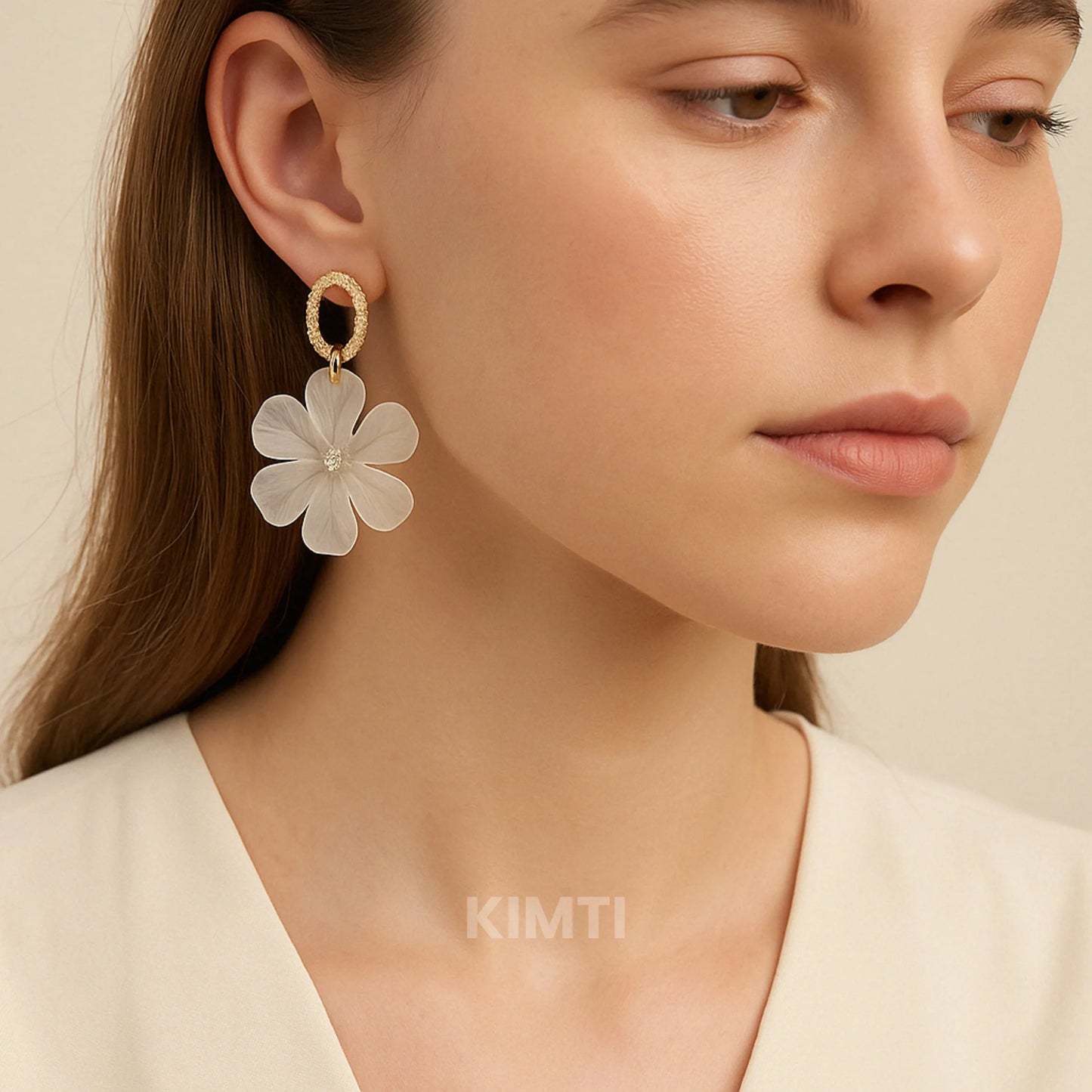 Snow White Flower Dangler Earring