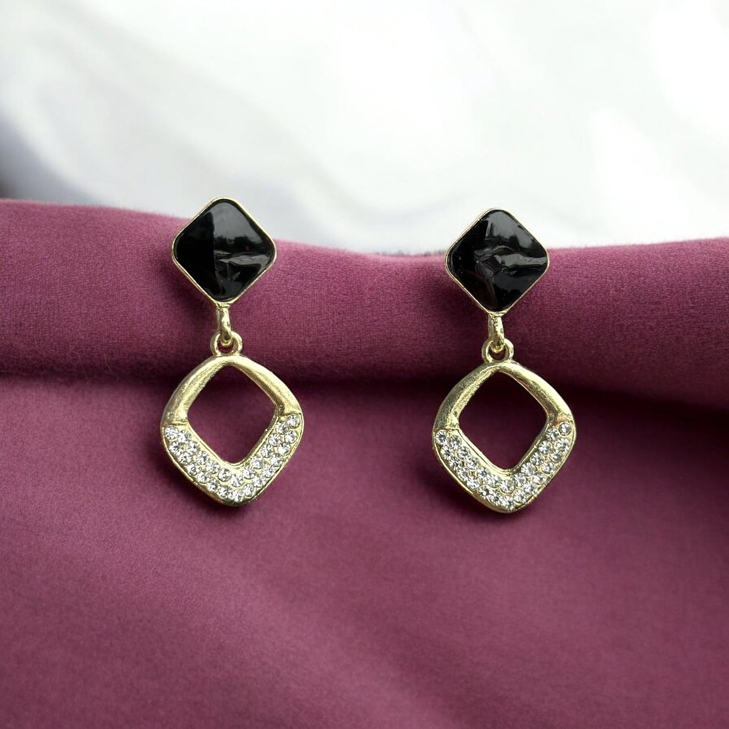 Lucifer's Lustre Black Drop Earring