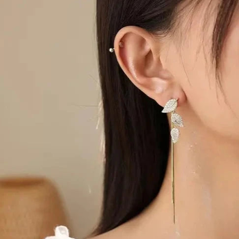 Chic Corporate Manager Dangler Earring